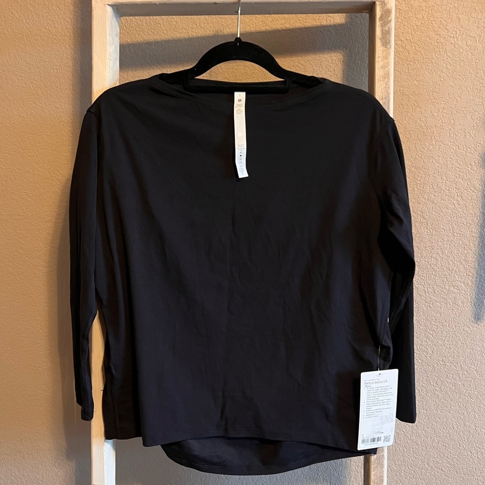 Lululemon Back in Action Long Sleeve Size 2